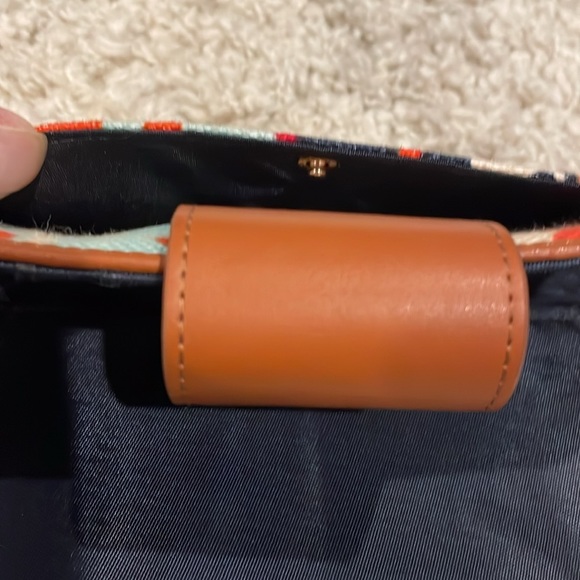 SPARTINA LINEN/LEATHER WALLET - Picture 5 of 10